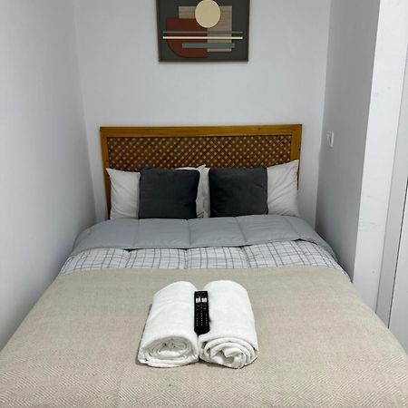 Rooms Mediavilla Madrid Exterior foto